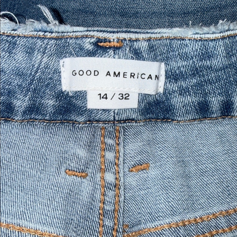 Good American Jeans - Picture 8 of 12